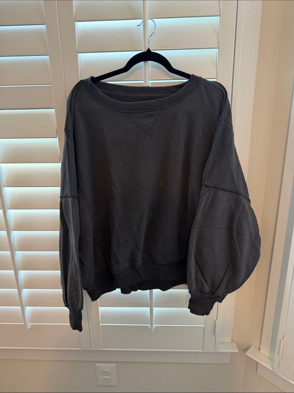 American Eagle Outfitters Black Oversized Crewneck Sweatshirt